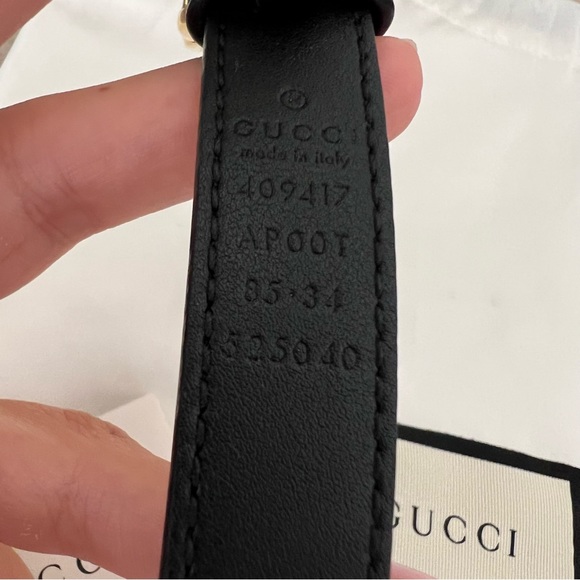 GUCCI Double G Logo Skinny Belt - Picture 7 of 7
